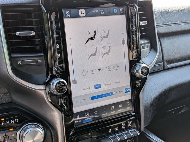 2023 RAM 1500 Laramie Crew Cab 4x4 5'7" Box