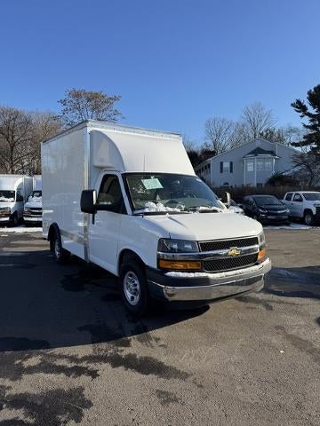 2024 Chevrolet Express Cutaway 3500 Base