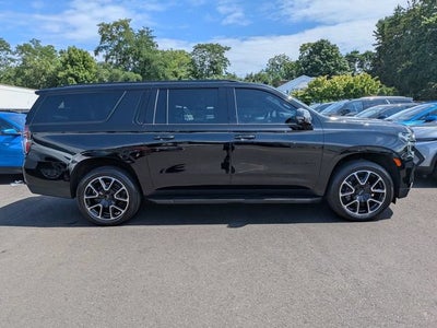 2022 Chevrolet Suburban RST