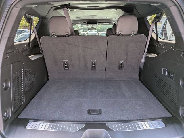 2022 Chevrolet Suburban RST