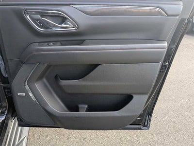 2023 Chevrolet Suburban RST