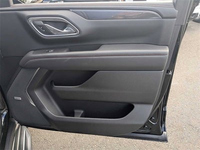 2023 Chevrolet Suburban RST