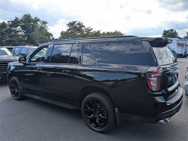 2023 Chevrolet Suburban RST
