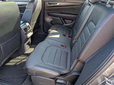 2024 Volkswagen Atlas Cross Sport 2.0T SEL R-Line