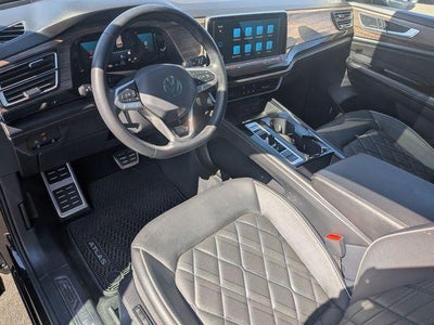 2024 Volkswagen Atlas 2.0T SEL Premium R-Line
