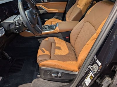 2025 BMW X5 M60i