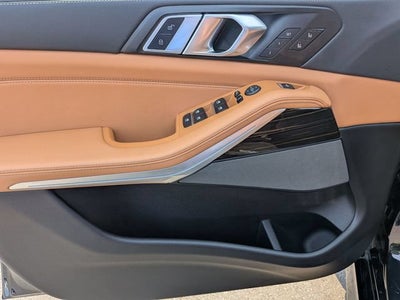 2025 BMW X5 M60i