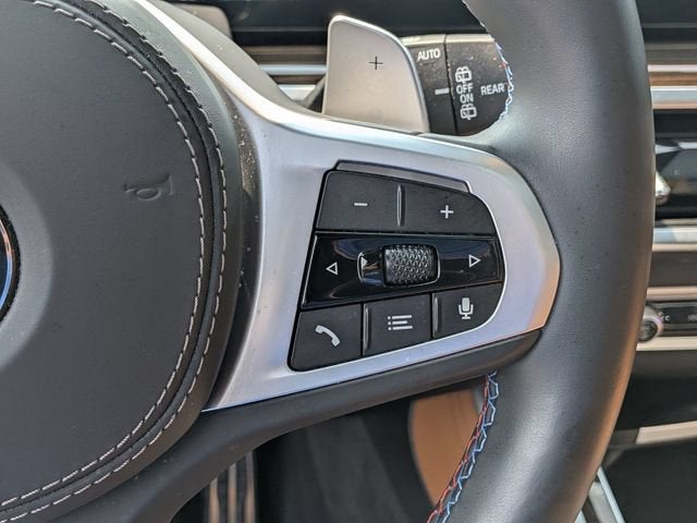 2025 BMW X5 M60i