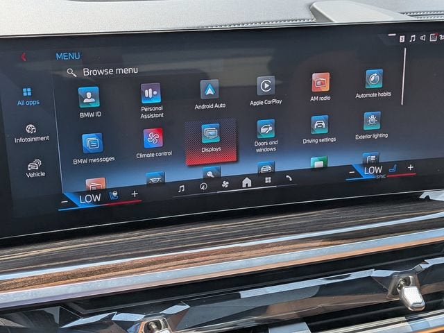 2025 BMW X5 M60i