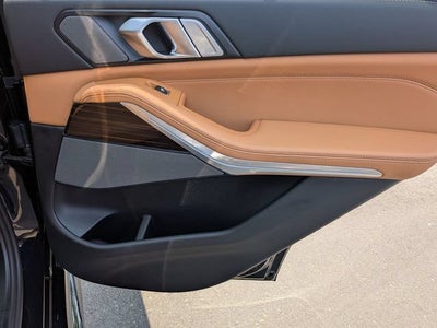 2025 BMW X5 M60i