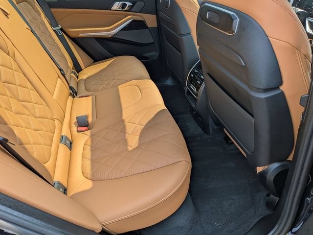 2025 BMW X5 M60i