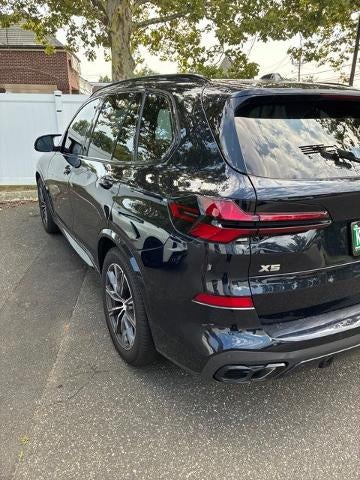 2025 BMW X5 M60i