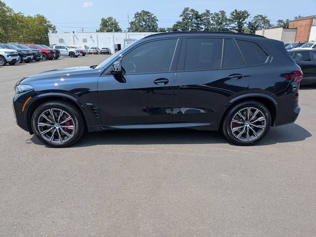 2025 BMW X5 M60i