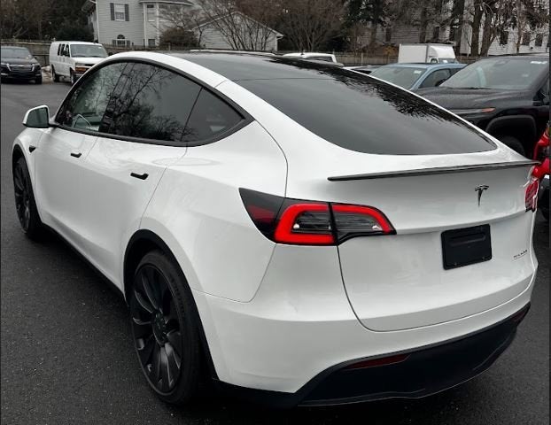 2023 Tesla Model Y Performance Dual Motor All-Wheel Drive