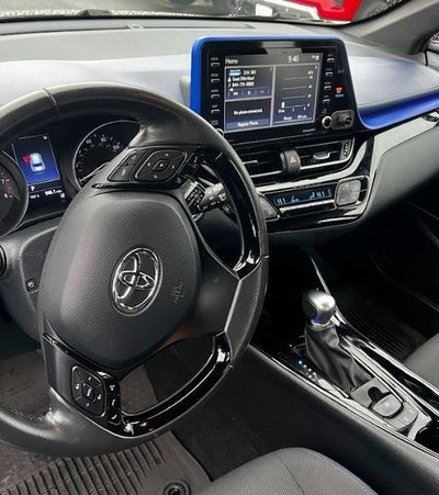 2022 Toyota C-HR XLE